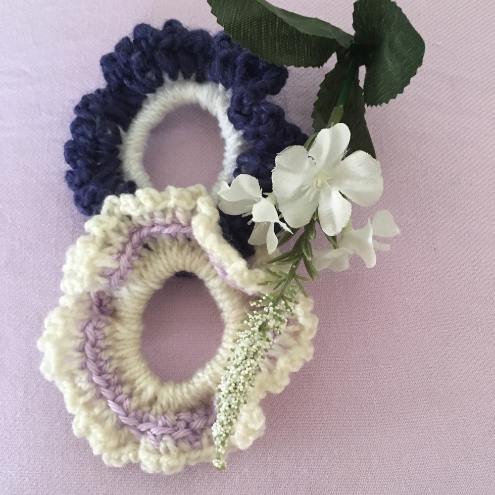 2 Crochet hair ties, bun holders
